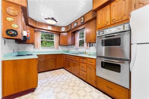 248 Glass Run Road Lincoln Place PA 15207