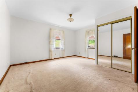 248 Glass Run Road Lincoln Place PA 15207