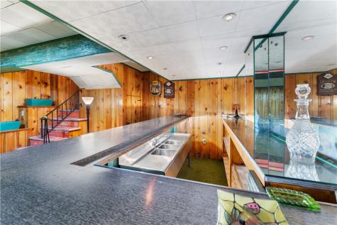 248 Glass Run Road Lincoln Place PA 15207
