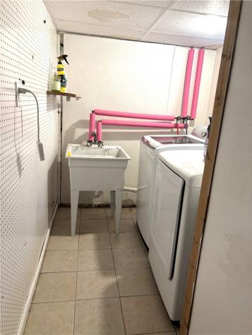 1008 Fidelity West Mifflin PA 15236