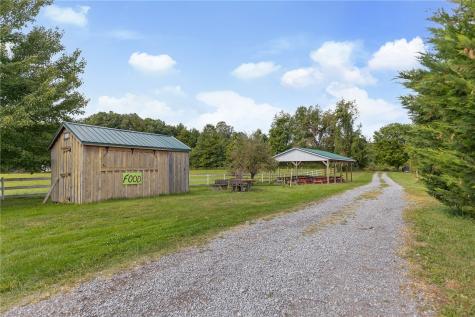 206 Lee Road Springfield Township PA 16127