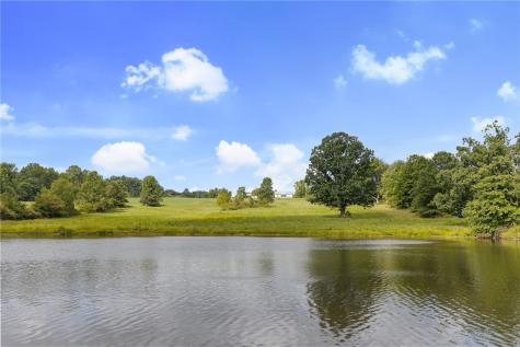 206 Lee Road Springfield Township PA 16127
