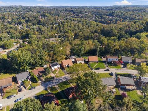 332 Bryant Drive Penn Hills PA 15235