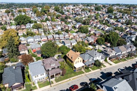3242 Latonia Avenue Dormont PA 15216