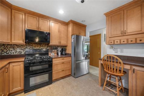 2014 Old Clairton Road Jefferson Hills PA 15025