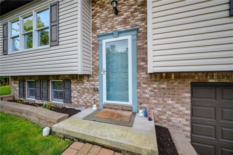 2014 Old Clairton Road Jefferson Hills PA 15025