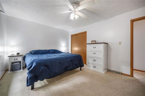 2014 Old Clairton Road Jefferson Hills PA 15025