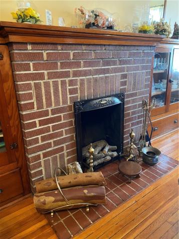 859 Old National Pike Centerville PA 15417