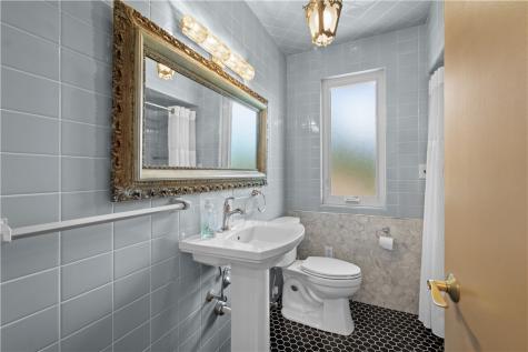 613 Glen Drive Peters Township PA 15317