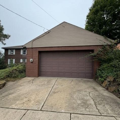 435 Fairway Drive Brentwood PA 15227