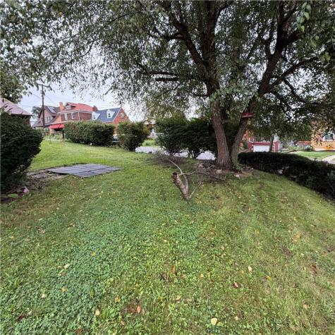 435 Fairway Drive Brentwood PA 15227