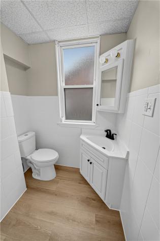 1428 Dormont Avenue Dormont PA 15216