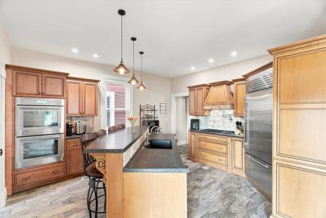 1512 Center Sewickley PA 15143