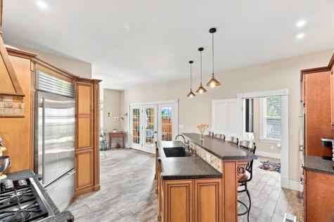 1512 Center Sewickley PA 15143