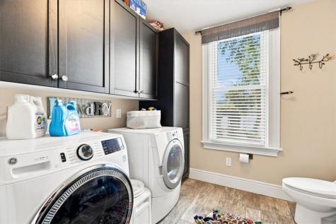 1512 Center Sewickley PA 15143