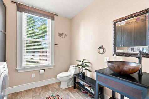 1512 Center Sewickley PA 15143