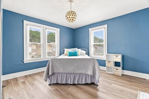 1512 Center Sewickley PA 15143