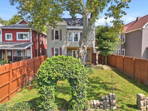 1512 Center Sewickley PA 15143