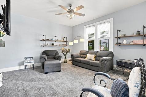 1512 Center Sewickley PA 15143