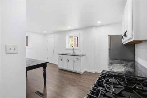 385 2nd Street Pitcairn PA 15140