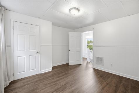 385 2nd Street Pitcairn PA 15140