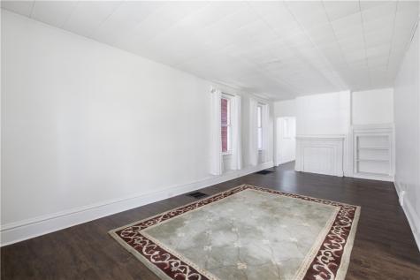 385 2nd Street Pitcairn PA 15140