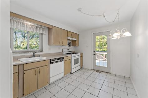 188 Arla Drive Green Tree PA 15220