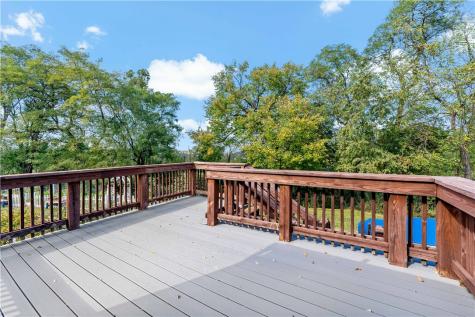 188 Arla Drive Green Tree PA 15220