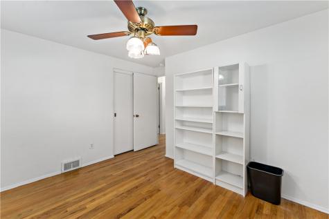 188 Arla Drive Green Tree PA 15220