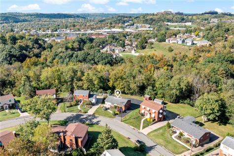 188 Arla Drive Green Tree PA 15220
