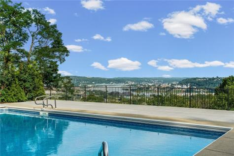269 Garvinhurst Drive Bridgewater PA 15009