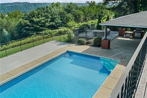 269 Garvinhurst Drive Bridgewater PA 15009