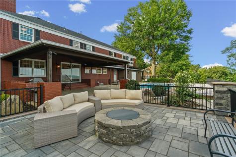 269 Garvinhurst Drive Bridgewater PA 15009