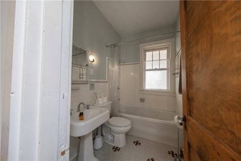 2828 Spring Street South Side PA 15210