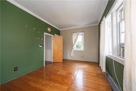 2828 Spring Street South Side PA 15210