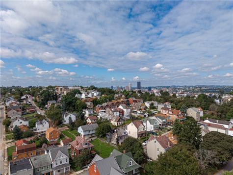 2828 Spring Street South Side PA 15210