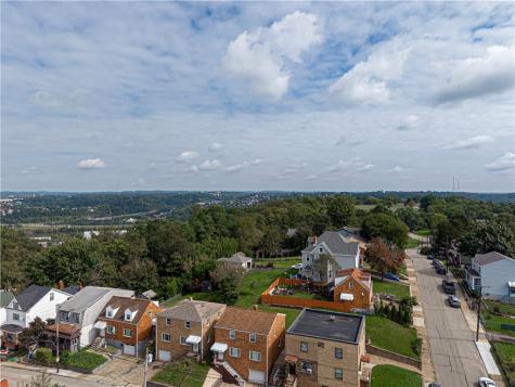 2828 Spring Street South Side PA 15210