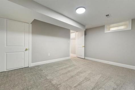 1076 Chapel Road Center Township PA 15061