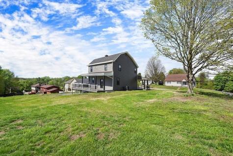 1076 Chapel Road Center Township PA 15061