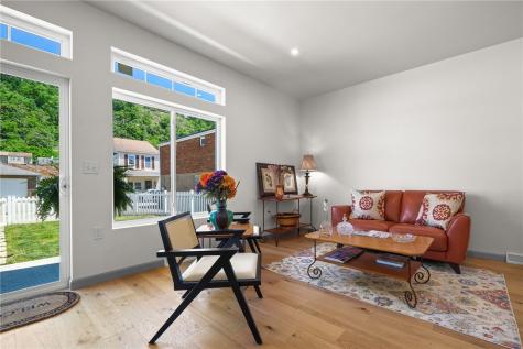 1818 Middle Street Sharpsburg PA 15215