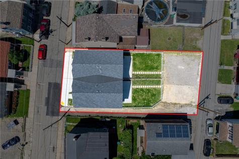 1818 Middle Street Sharpsburg PA 15215