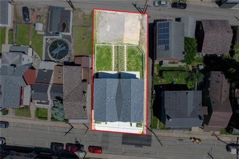 1818 Middle Street Sharpsburg PA 15215