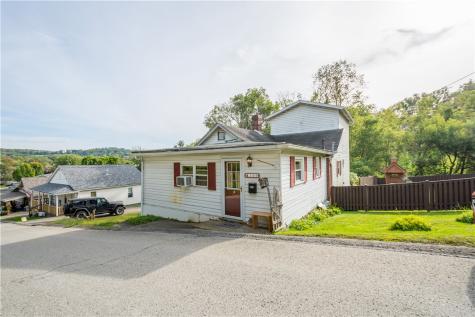 109 Saulters Avenue Bentleyville PA 15314