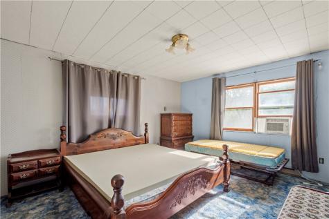 109 Saulters Avenue Bentleyville PA 15314
