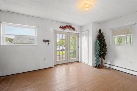 109 Saulters Avenue Bentleyville PA 15314