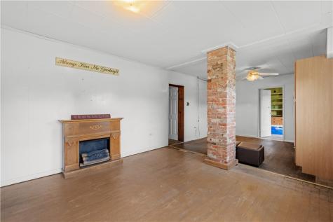 109 Saulters Avenue Bentleyville PA 15314