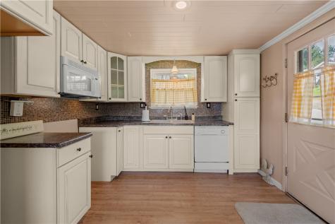 109 Saulters Avenue Bentleyville PA 15314