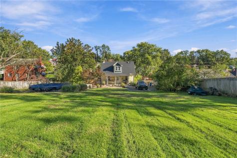2733 Main Street Penn Hills PA 15235