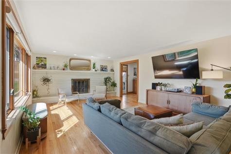625 Glengary Drive O'hara PA 15215