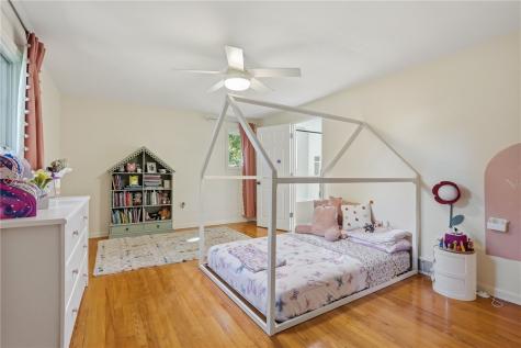 625 Glengary Drive O'hara PA 15215